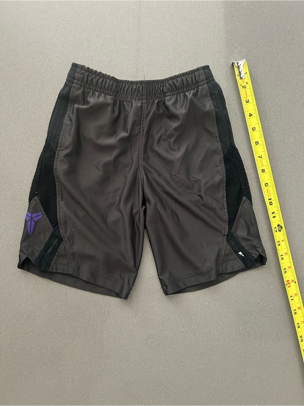 Nike Kobe Basketball Shorts Black Purple Kids Size 7…